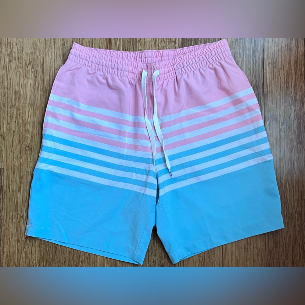 Chubbies Swim Trunks Stripe Pastel Size Small. 1397